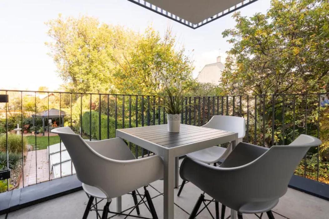 Near Lake Fully Furnished Beautiful Apartment Vienna Exterior photo